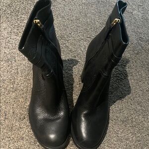 Tory Burch black heel short boots size 8M